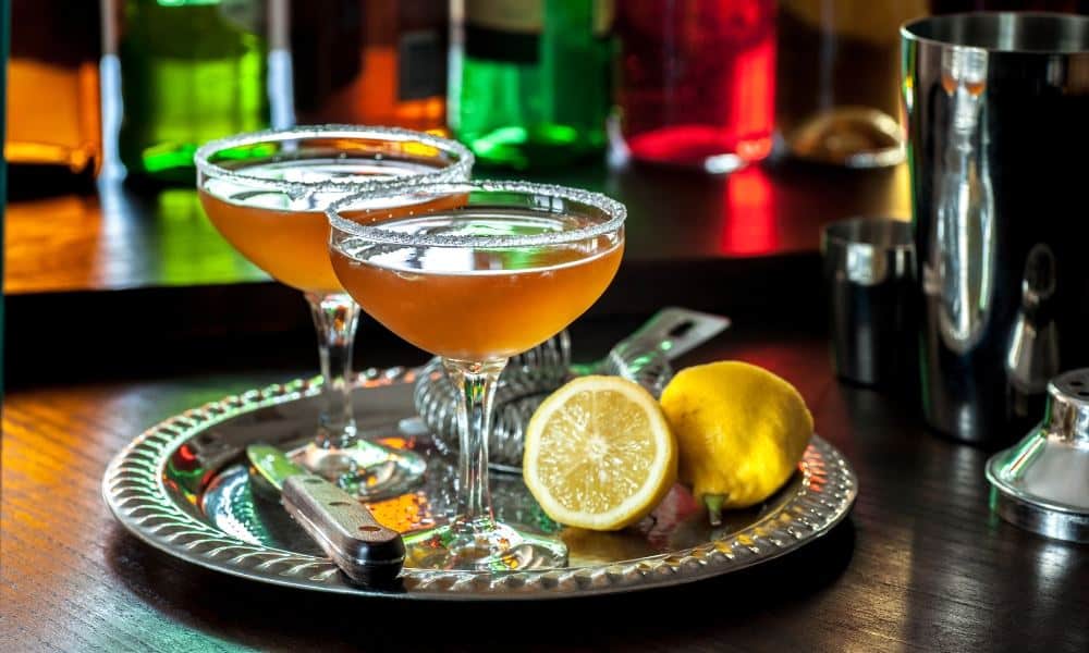 Cocktail side-car