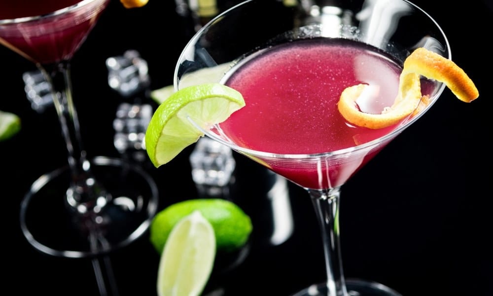 Un cocktail cosmopolitan