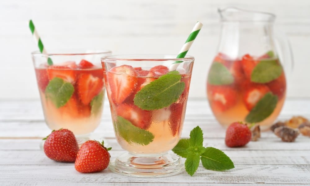 Un mojito fraise sans cocktail