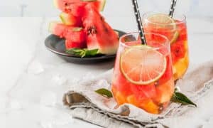 Cocktail sangria ros&eacute;e